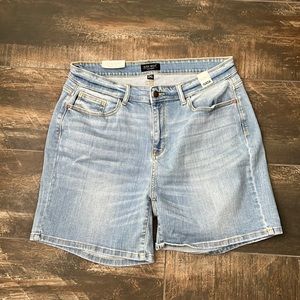 Judy Blue Shorts 2XL